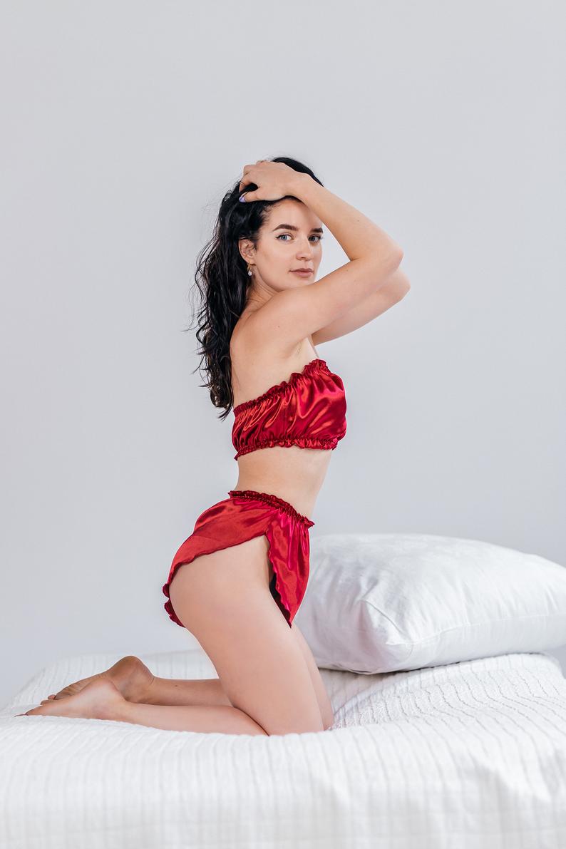 "Sexy" Bandeau and french knickers Set